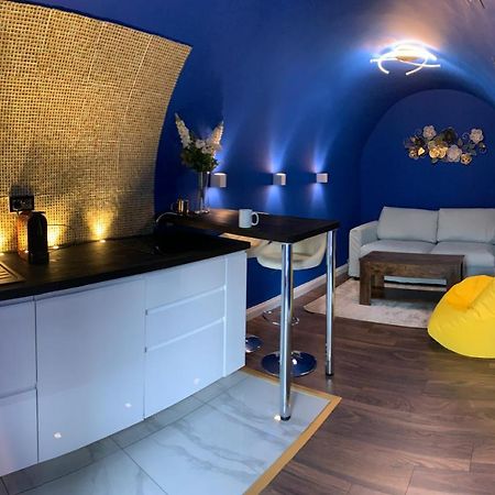 Quirky Vaulted Flat With Terrace Bath Exterior foto