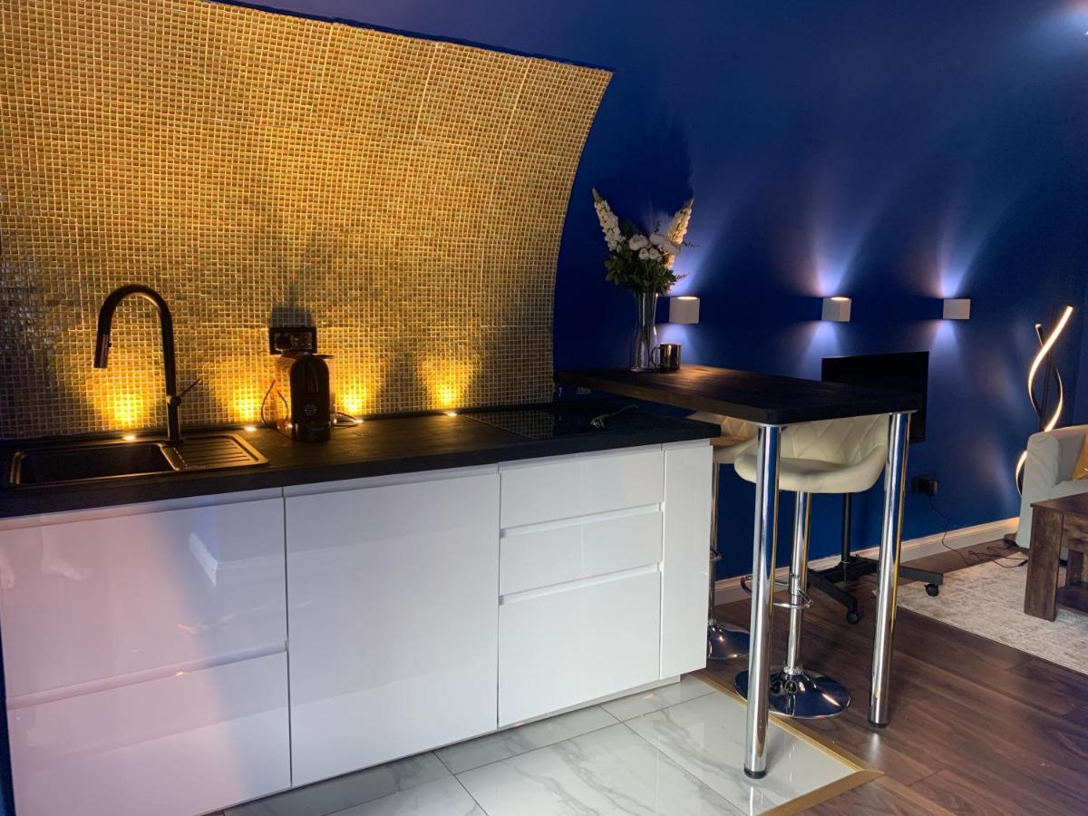 Quirky Vaulted Flat With Terrace Bath Exterior foto